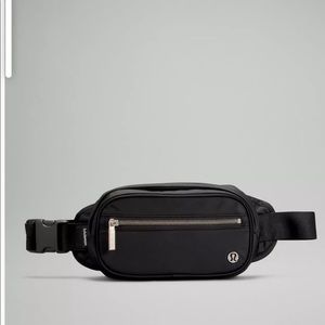 Lululemon Wanderlust Belt Bag in Black